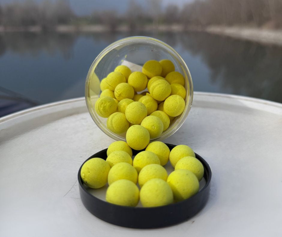 Niko Pesca - fluo pop up banana dream