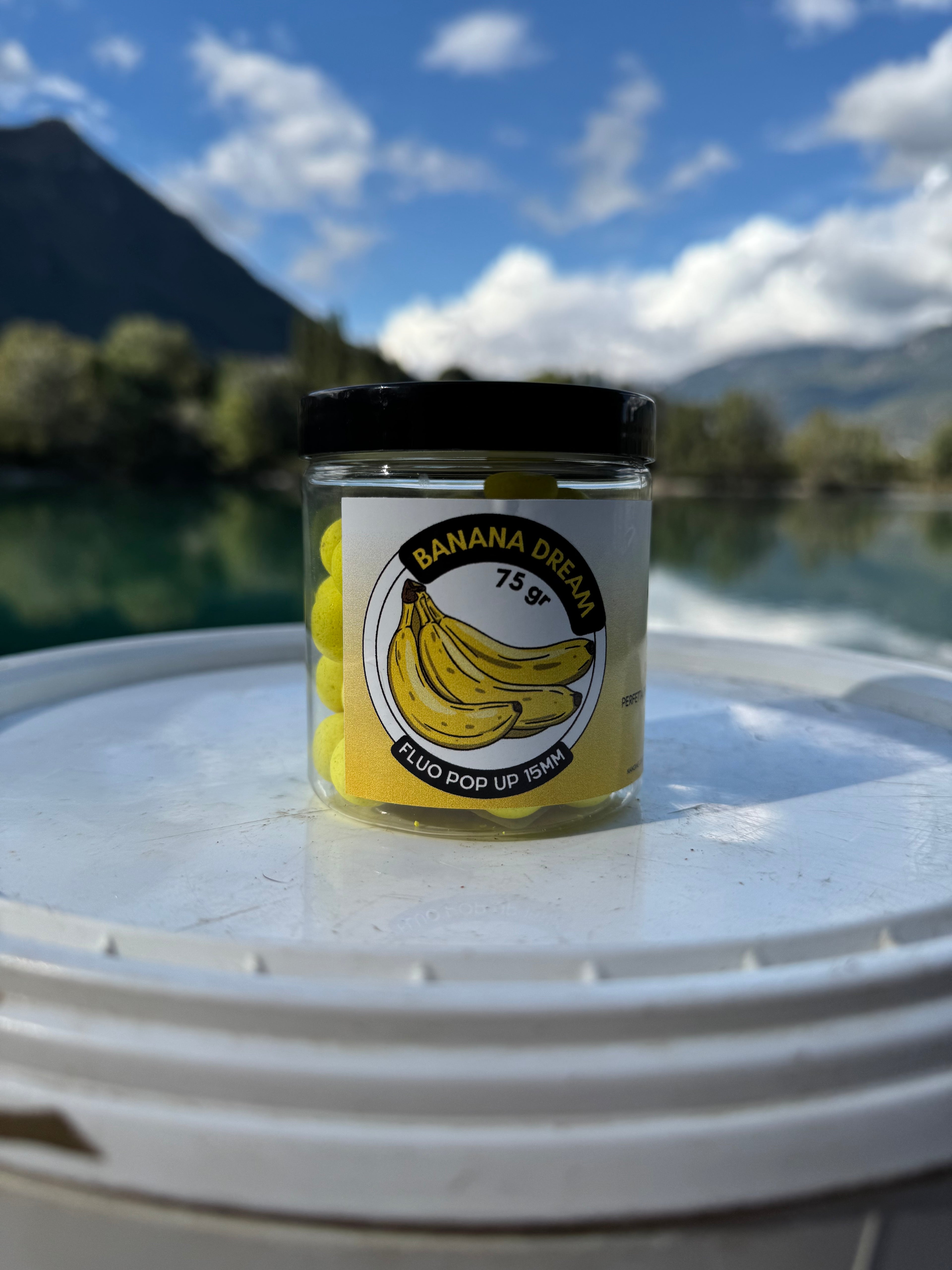 Niko Pesca - fluo pop up banana dream